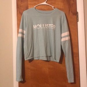 Hollister crop long sleeve graphic tee in teal